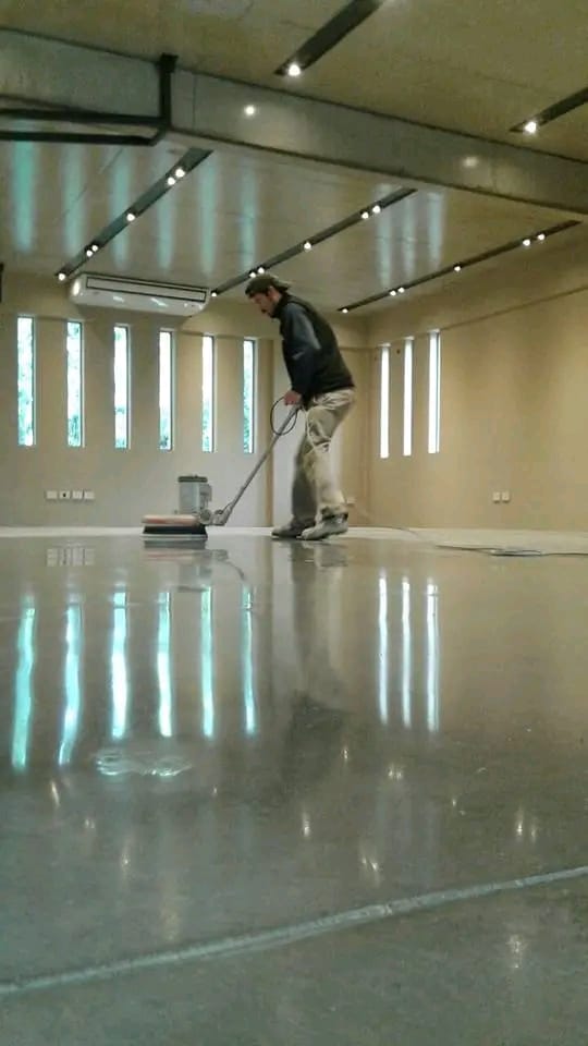 pulido Hormigon alisado Pisos industriales Veredas Hormigon llaneado Micropisos Pinturas epoxis Micropisos Morteros epoxis